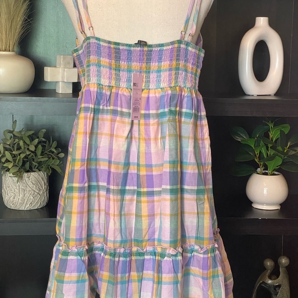 Women’s dress. - Picture 2 of 4